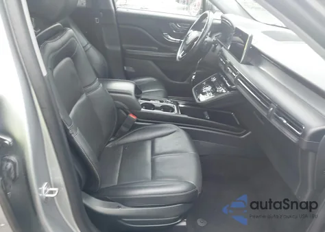 2021 Lincoln Corsair Standard z USA, uszkodzony, nr VIN 5LMCJ1D97MUL11411